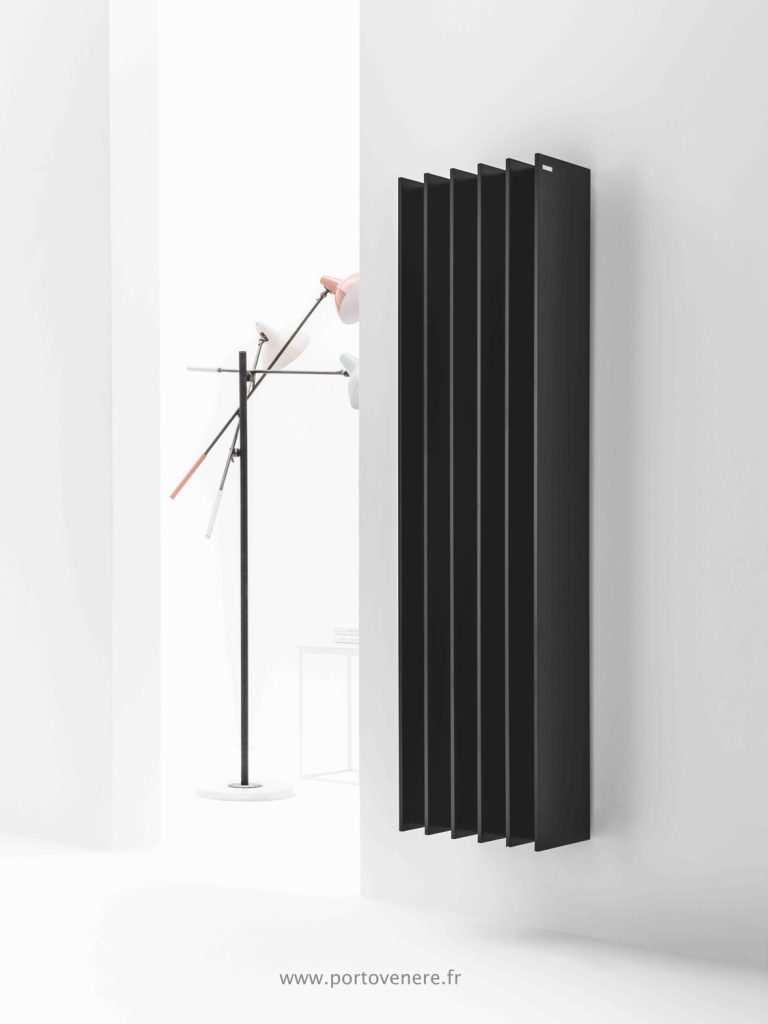 Radiateur-sèche-serviette_design-original-et-haut-de-gamme_nombreuses_finitions_Série_TT_près_de_Paris_75