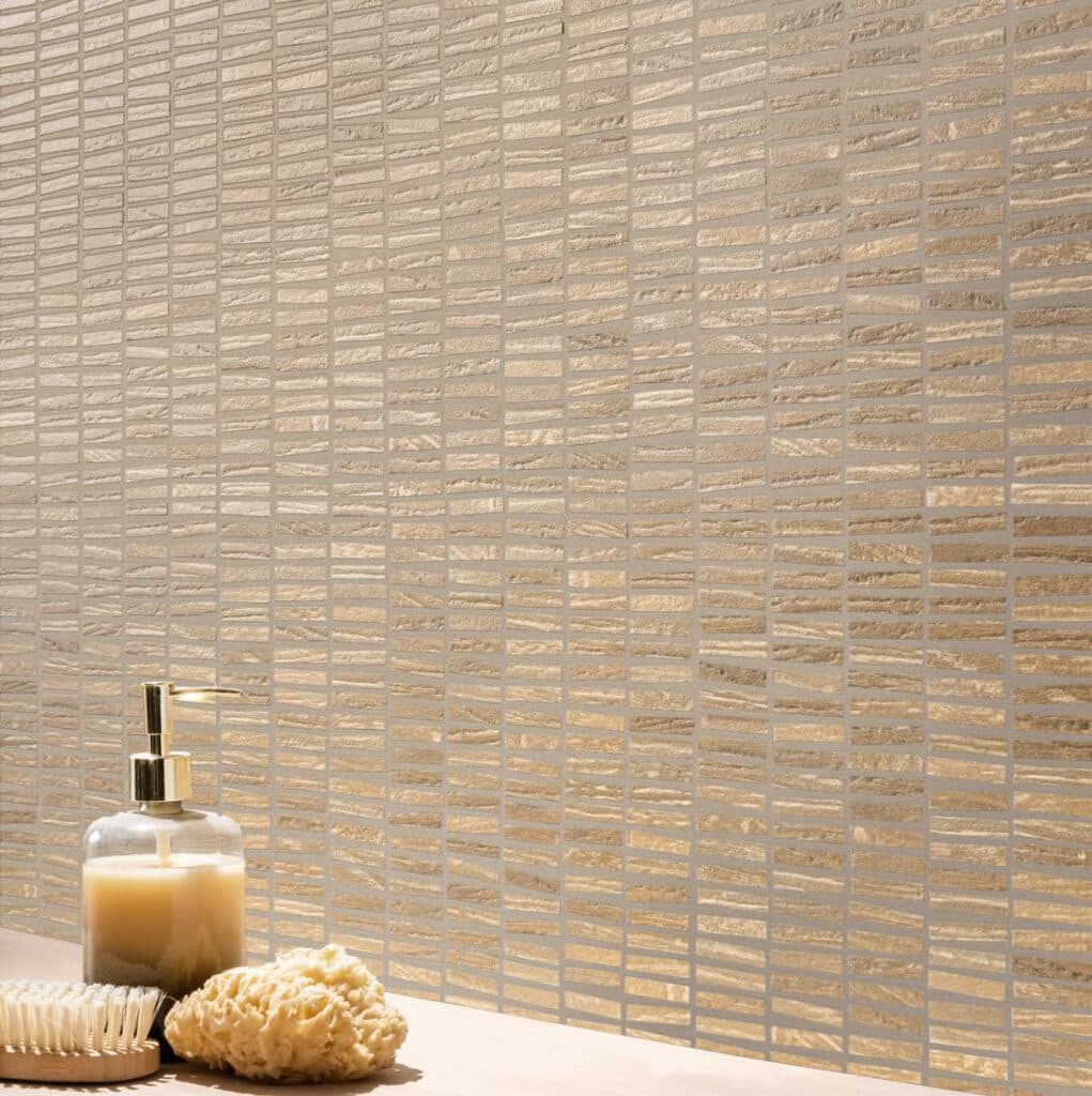 Crédence murale style mosaïque originale effet bâtonnets bois