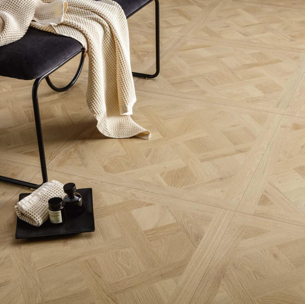 Carrelage imitation parquet bois Moost Cassettone 80x80 cm type Versailles