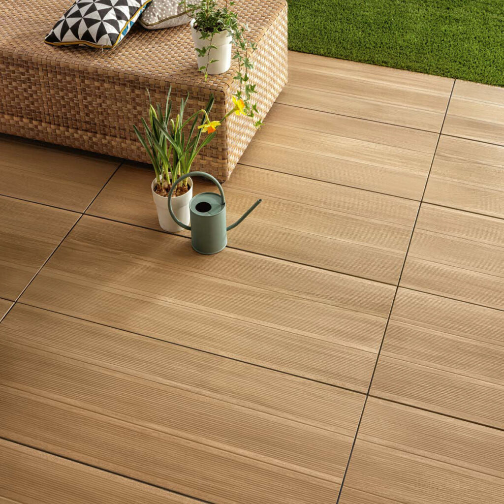 Carrelage extérieur antidérapant en dalles style Decking 40x120 cm MOOST
