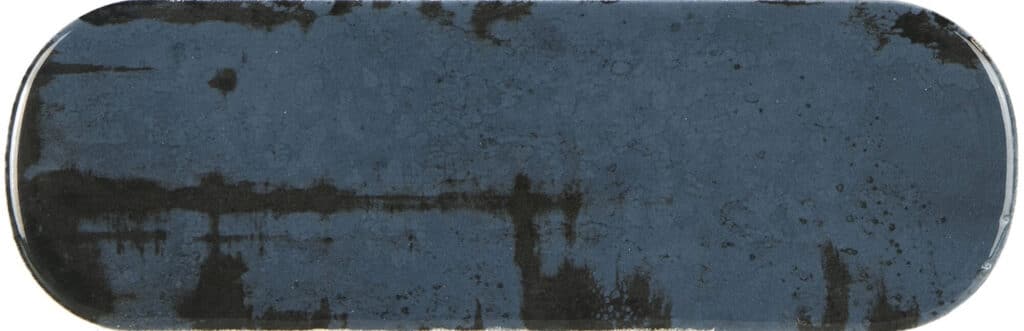 Carrelage bleu effet métal oxydé format brique arrondie 5x15 cm pour crédence murale salle de bain cuisine ou chambre