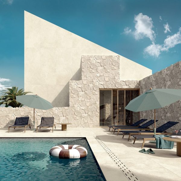 Coloris Ostuni antidérapant Bocchiardata 20mm en dalles 60x120 cm et habillage façade maison Ostuni soft fine épaisseur