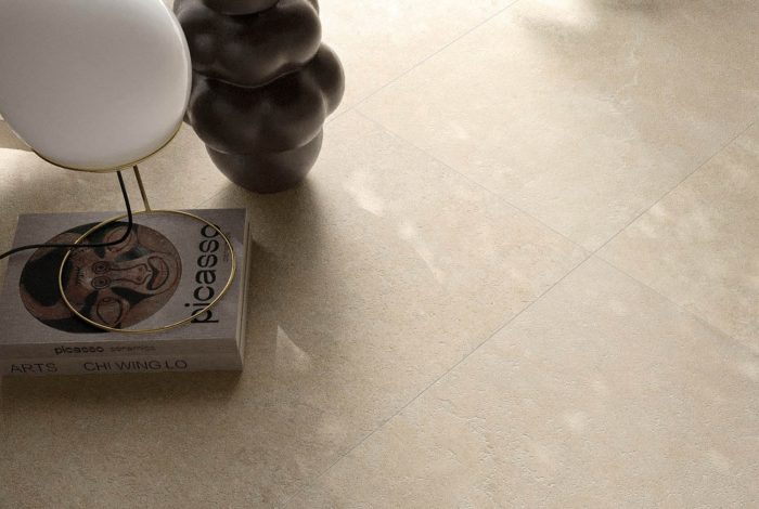 Carrelage aspect pierre naturelle grise Granada Lin ambiance sol sejour