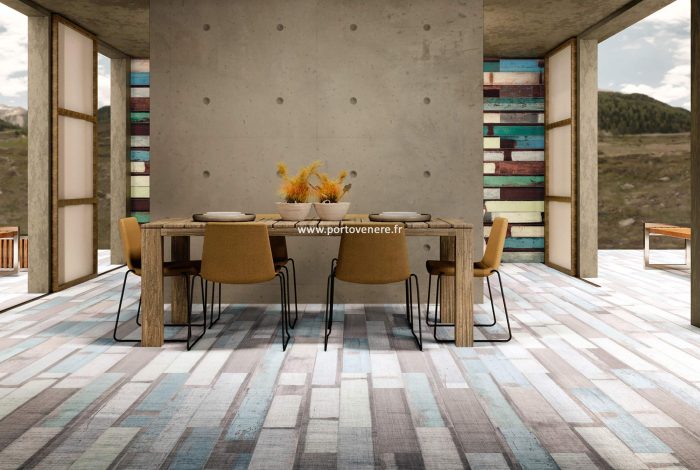 Carrelage-effet-bois_sol-et-mur-Wood-Caracter_effet_parquet_peint_vieilli_proche_de_Biarritz