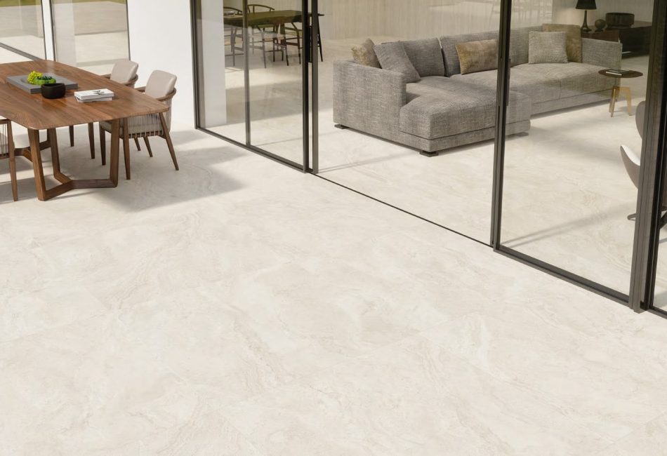 Carrelage-extérieur-imitation-pierre-naturelle-Brumata-Travertin-blanc-antidérapant-120x120-cm-terrasse-à-Montpellier-34