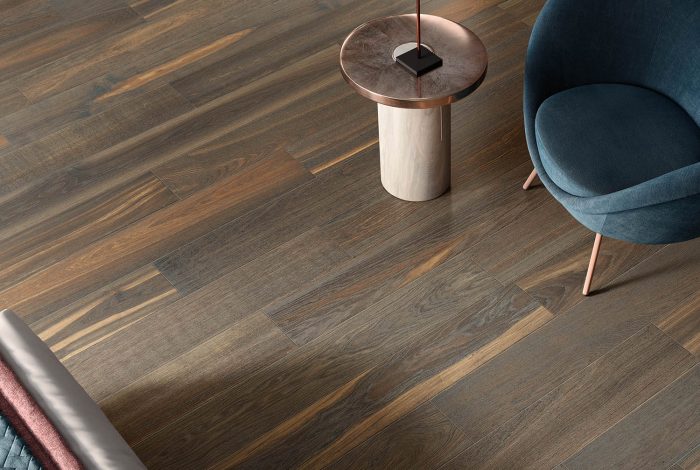 Carrelage imitation parquet foncé Alicante Noyer Brun sol chambre