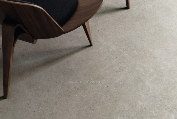 Carrelage interieur et exterieur en gres cerame aspect pierre contemporaine Brera