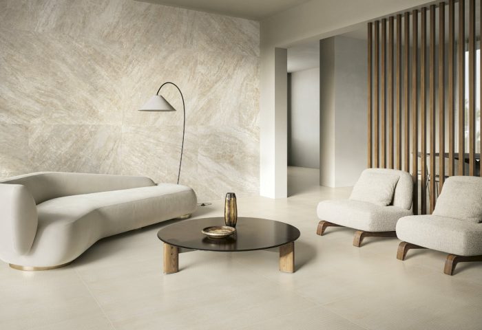 Villa contemporaine avec carrelage grès cérame clair de grand format 120x120 cm collection Ozigua pose murale - Magasin de carrelages Porto Venere Montpellier proche de Palavas 34