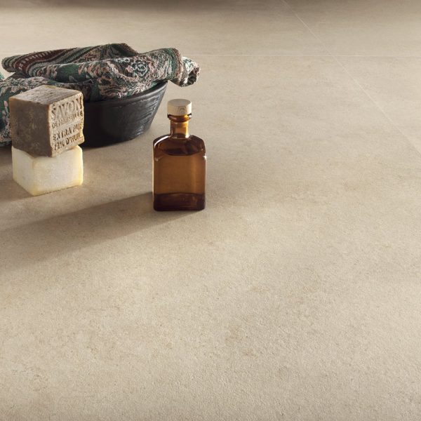 Carrelage effet pierre méditerranéenne PIERRE DU SUD pour sols et murs en intérieur et extérieur