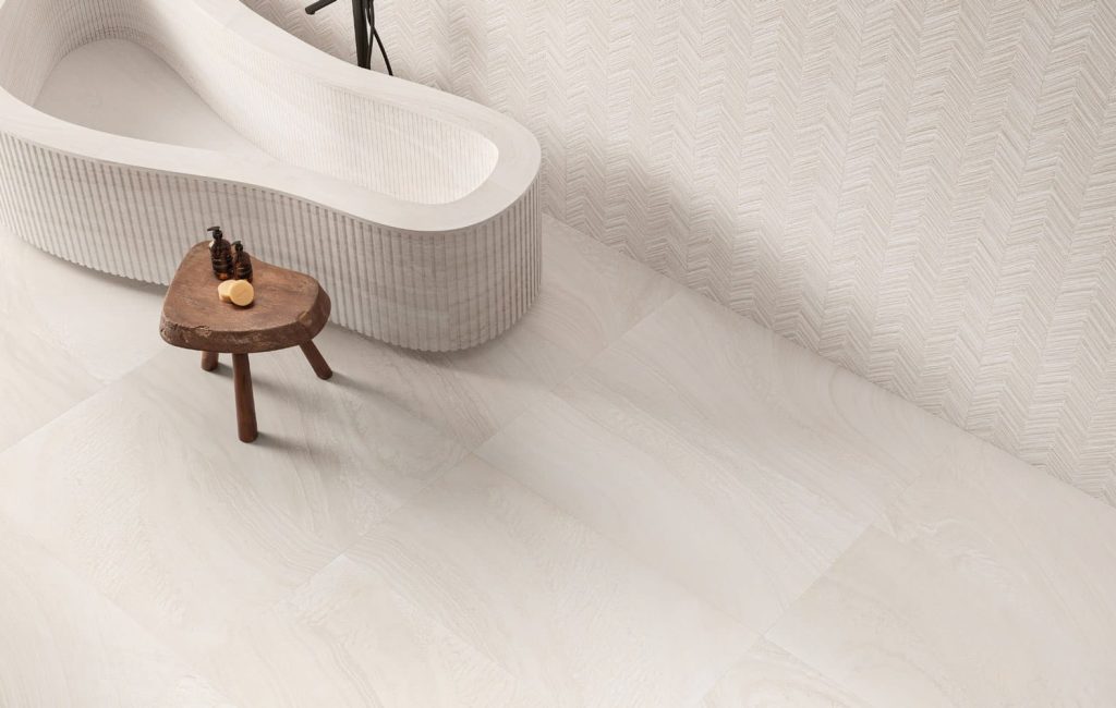 Carrelage salle de bain imitation pierre naturelle italienne haut de gamme Rinca Stone