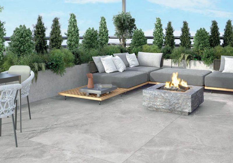 Carrelage-terrasse-en-grès-cérame-imitation-pierre-gris-clair-ENDOUA-coloris-Ash-pour-sol-et-mur-Magasin-Porto-Venere-Montpellier-proche-Carnon-34 Carrelage terrasse effet pierre grise 60x120 cm en grès cérame ENDOUA Ash magasin Porto Venere à Montpellier 34