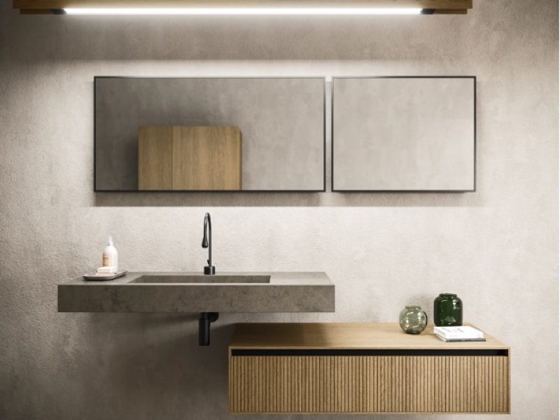 Collection DOMINUS 5 – salle de bains contemporaine avec plan vasque en grès cérame, meuble bas en bois et baignoire design – Porto Venere Montpellier