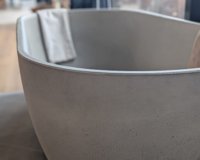 Promotion baignoires salles de bains jusqu'à -50% de remise sur des modèles d'exposition magasin Porto Venere à Montpellier dans l'Hérault 34