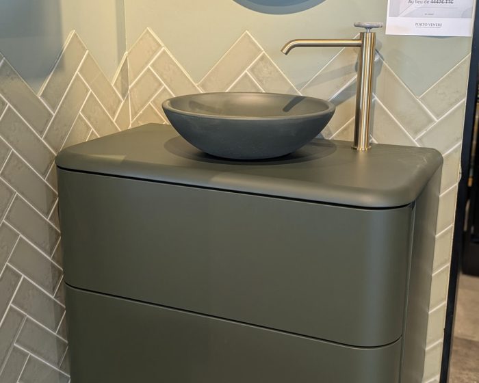 Promotion meubles vasques de salles de bains jusqu'à -50% de remise sur des modèles d'exposition magasin Porto Venere à Montpellier dans l'Hérault 34