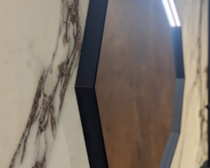 Promotion miroirs meubles vasques de salles de bains jusqu'à -50% de remise sur des modèles d'exposition magasin Porto Venere à Montpellier dans l'Hérault 34