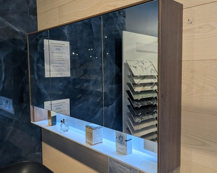 Promotion meuble miroir de salles de bains jusqu'à -50% de remise sur des modèles d'exposition magasin Porto Venere à Montpellier dans l'Hérault 34
