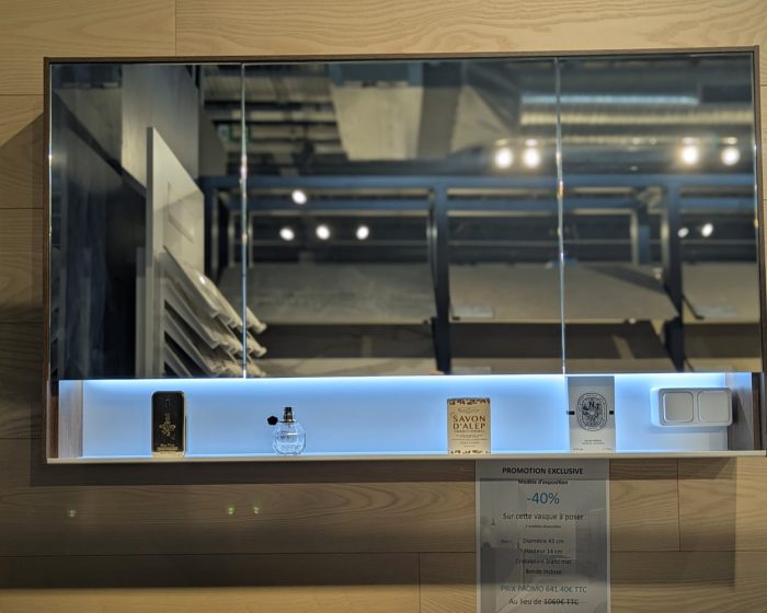 Promotion meubles miroirs vasques de salles de bains jusqu'à -50% de remise sur des modèles d'exposition magasin Porto Venere à Montpellier dans l'Hérault 34